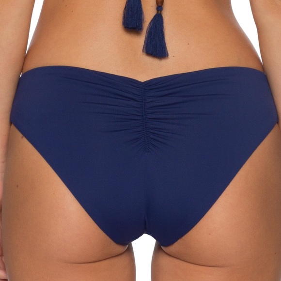 BECCA - Adela Animal Print Hipster Bikini … - Picture 4 of 6